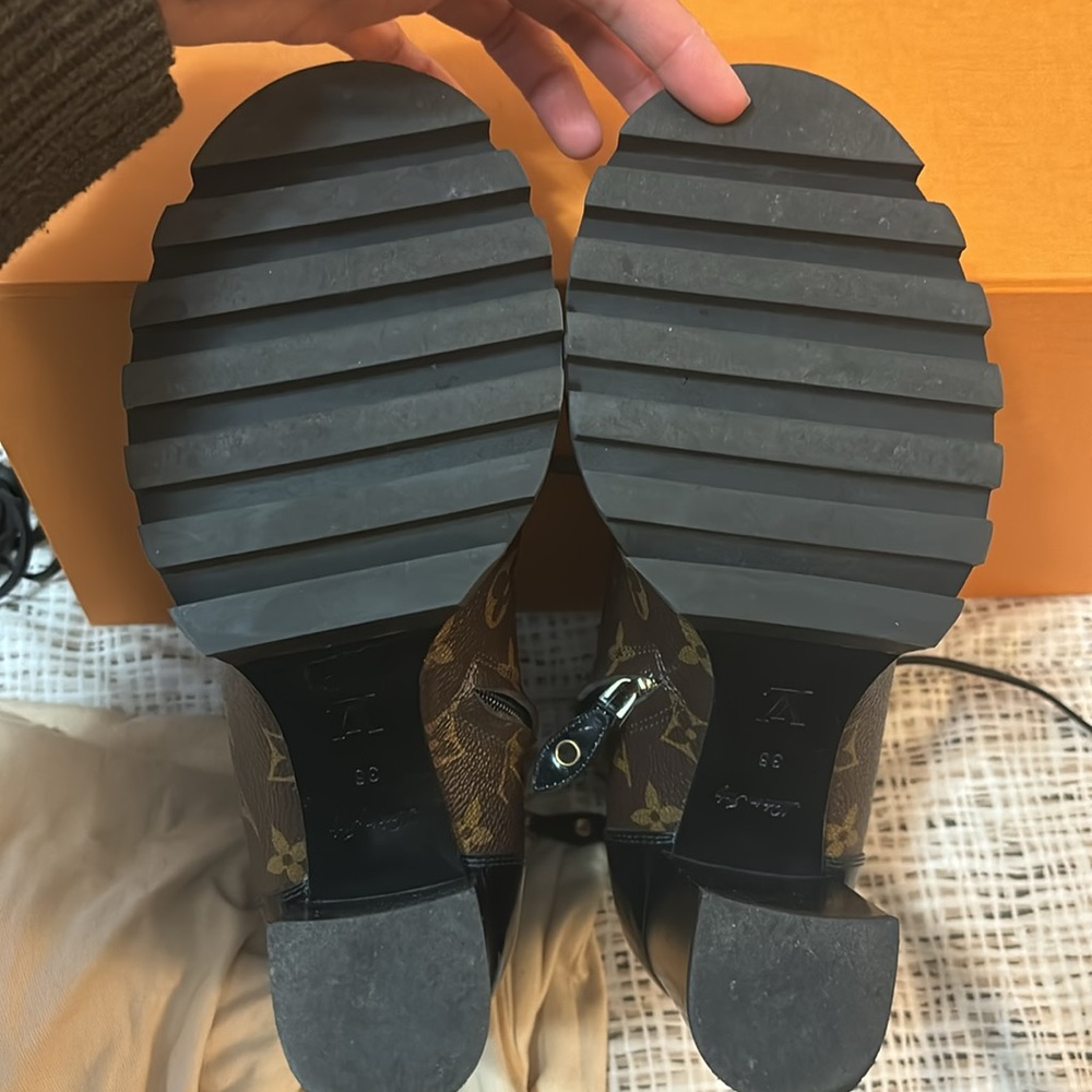 Louis Vuitton Star Trail Boots - Picture 5 of 11